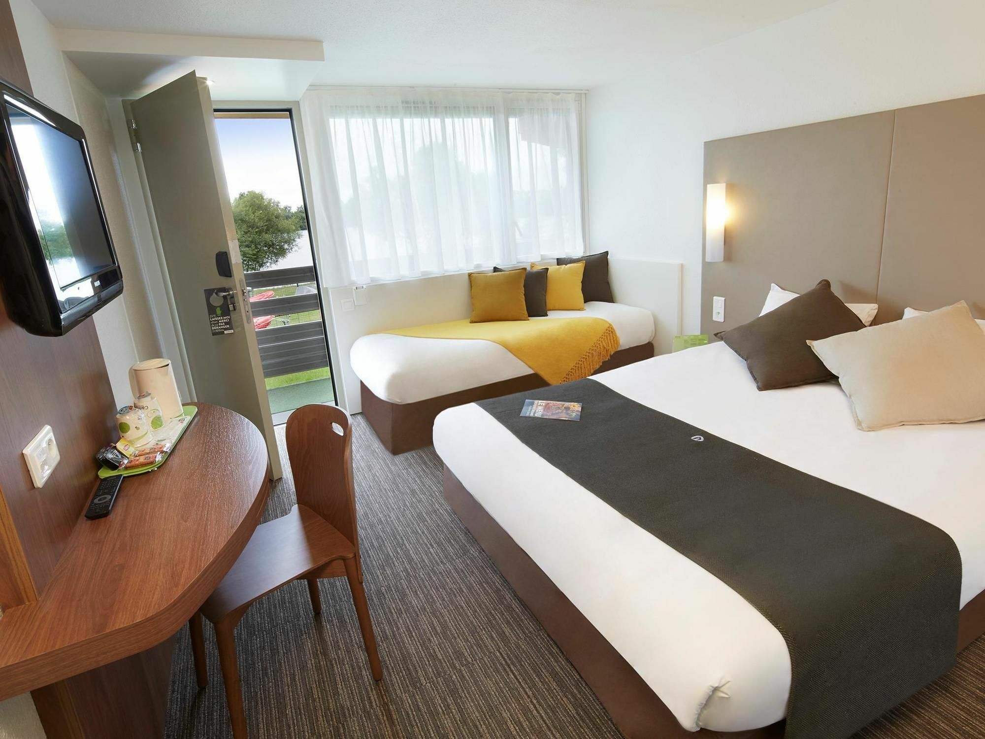 Campanile Le Mans - Arnage Hotell Exteriör bild